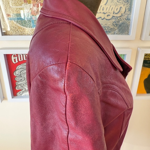 Vintage 70s berry leather coat w/ brass buttons + zip-out faux-fur lining - Picture 9 of 15